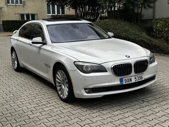 BMW Řada 7 750i Long xDrive Night Vision Soft-close Head-Up