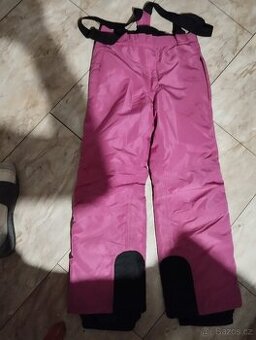 Oteplovaci kalhoty vel 134/140,