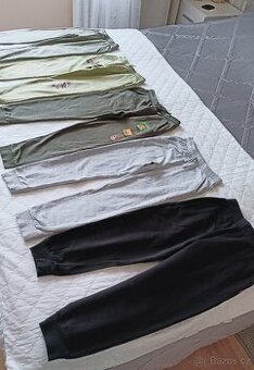 5x dětské tepláky, 128/134 (8-9 let)