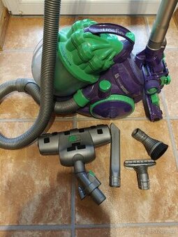 Vysavač Dyson DC08