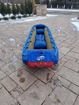 Nafukovací kanoe, raft