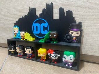 Stojánek na DC hrdiny kinder Joy