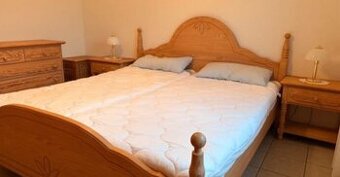 Kompletní ložnice z masivu v selském stylu,6449