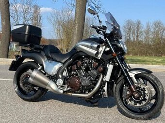 Yamaha V Max