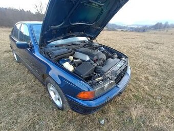 BMW E39 v8 535i