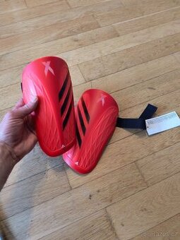 Chrániče adidas vel. L