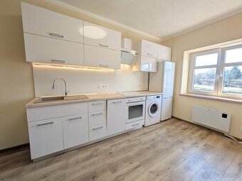 Pronájem bytu 2+kk, U Trati 175/22, Karlovy Vary