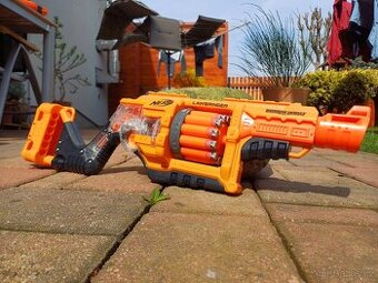 NERF Doomlands Lawbringer