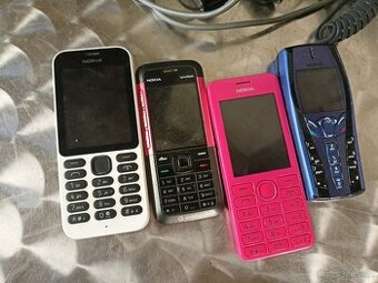 Mobilní telefony Nokia 4ks + směs kabelů