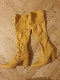 Žluté kozačky semišové, vel. 39 - 1