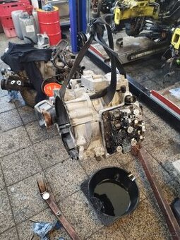 Dsg převodovka DQ250 Superb 2 na díly + mechatronika