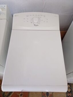 Vrchem plněná pračka Whirlpool – funkční, čistá