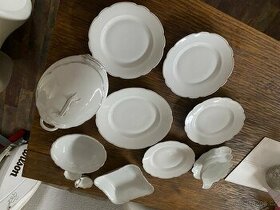 Porcelán starý, velice pěkný…..