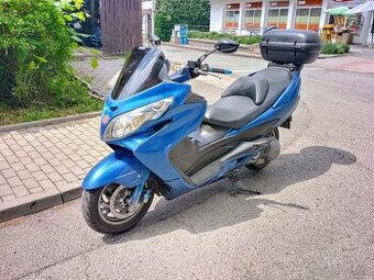 Suzuki Burgman 400