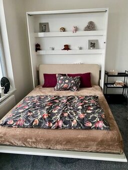 Výklopná postel Bed Concept 160/200 lesk bílá