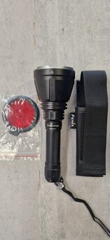 Fénix  HT18R -  NOVÁ Led  stmívatelná svítilna LED 2800lm