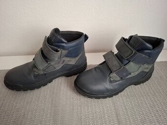 Dámské kožené kotníkové boty, vel-40 ,značka Amphibiox,nové