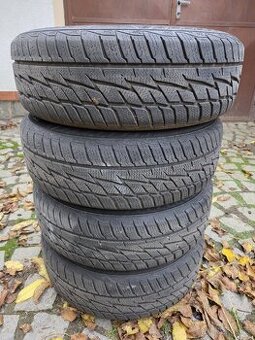 PRODÁM ZIMNÍ KOLA MATADOR - ROZTEČ 5x100 R15 84T ŠKODA