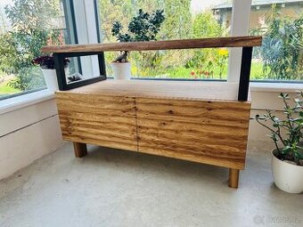 dubová umyvadlová skřínka z masivu