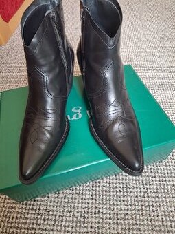 Stylové kotníkové kožené boty