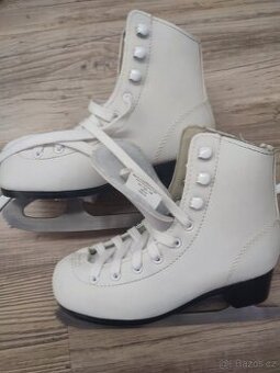 Dívčí brusle Oxelo Decathlon