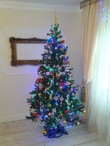 Vánoční stromeček 210 cm.