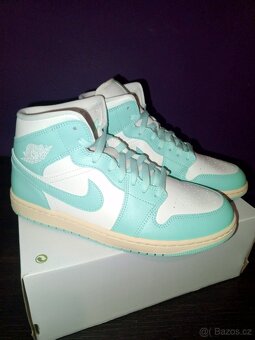 Nike Air Jordán vel. 42 nové