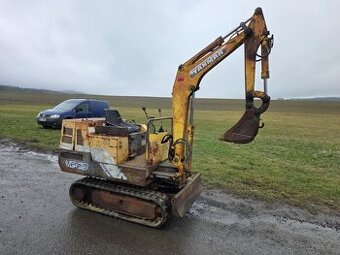 JAPONSKÝ MINIBAGR YANMAR YB10 1100KG