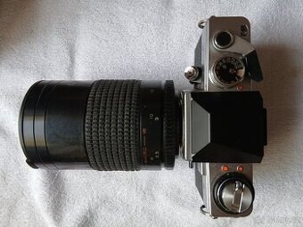 Fotoaparát Praktika Pentacon.