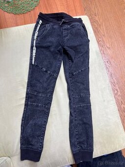 Černé kahloty, jeany