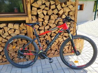 Horské kolo B'Twin Rockrider 560