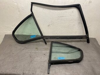 ŠKODA OCTAVIA 2 2004-2013 - ZADNÍ MENŠÍ SKLA DVEŘÍ