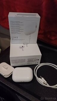 Apple AirPods Pro 2 s USB-C MagSafe nabíjecím pouzdrem