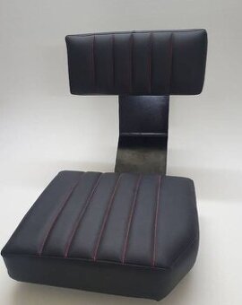 Prodám sedačku spolujezdce pro traktory Zetor 5011–7745.