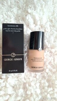 Giorgio Armani make-up Luminous Silk odstín 7