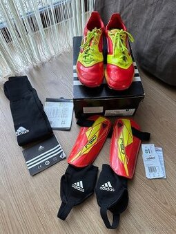 Kopačky, chrániče,podkolenky Adidas