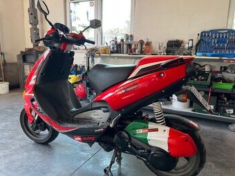 Aprilia SR125