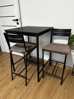 Barový stůl + 2 barové židle