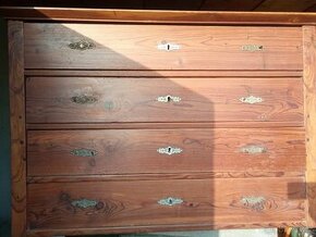 Historická komoda