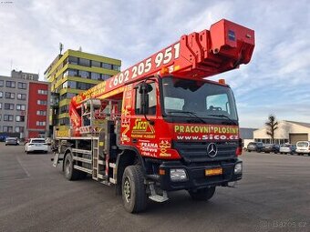 Automobilová plošina Bronto Skylift S46XDT4x4 - 46 m