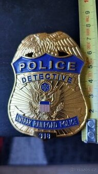 Policejní odznak prodám.