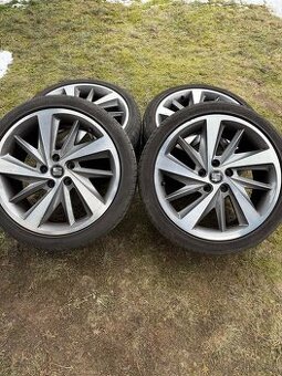 Originál letní alu kola Seat 225/40R18 5x112