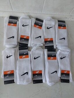Bílé ponožky Nike vel. 41-44