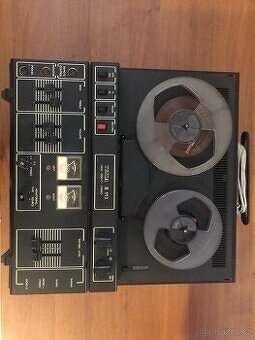 Magnetofon včetně beden TESLA B 113, r. 1982