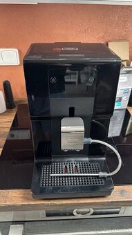 kávovar Krups Intuition Preference EA873810 černý