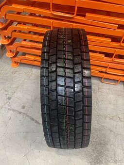 315/70 r22,5 Bridgestoune Zaberove Možnost přezout
