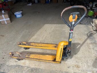 Pleťový vozík Jungheinrich