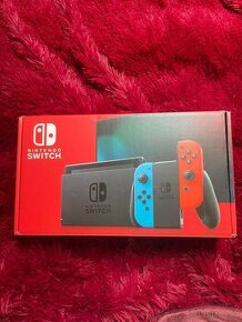 Nintendo Switch + ovladač