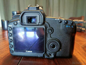 zrcadlovka Canon EOS 5D mark II (+ Canon EF 24-70 2,8 L USM)
