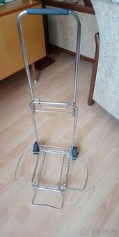 Praktický pomocník na ruční zavazadla - 1